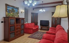 Boulevard Apartment